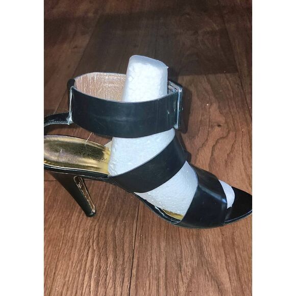 Kenneth Cole Boxy Lady Sandals - Picture 2 of 5